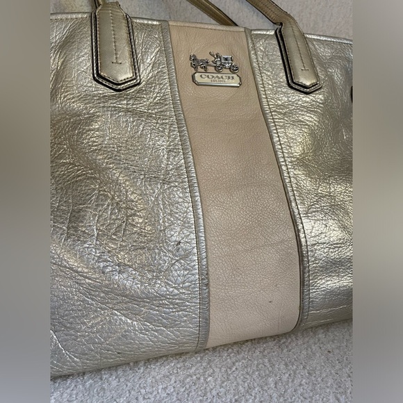 Coach Chelsea Leather Stripe Charlie Carryall Tote cream and gold met colour - Picture 3 of 16